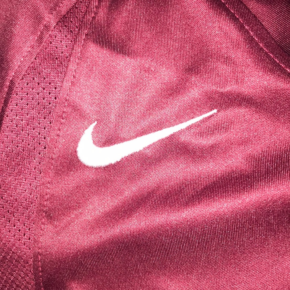Women’s Nike Athletic Shirt - Picture 4 of 5